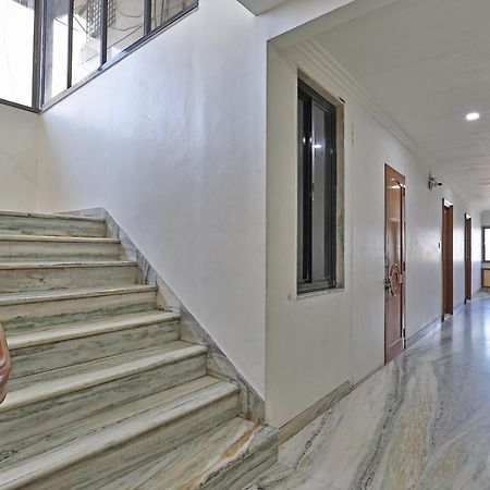 Hotel Midtown Surat Dış mekan fotoğraf
