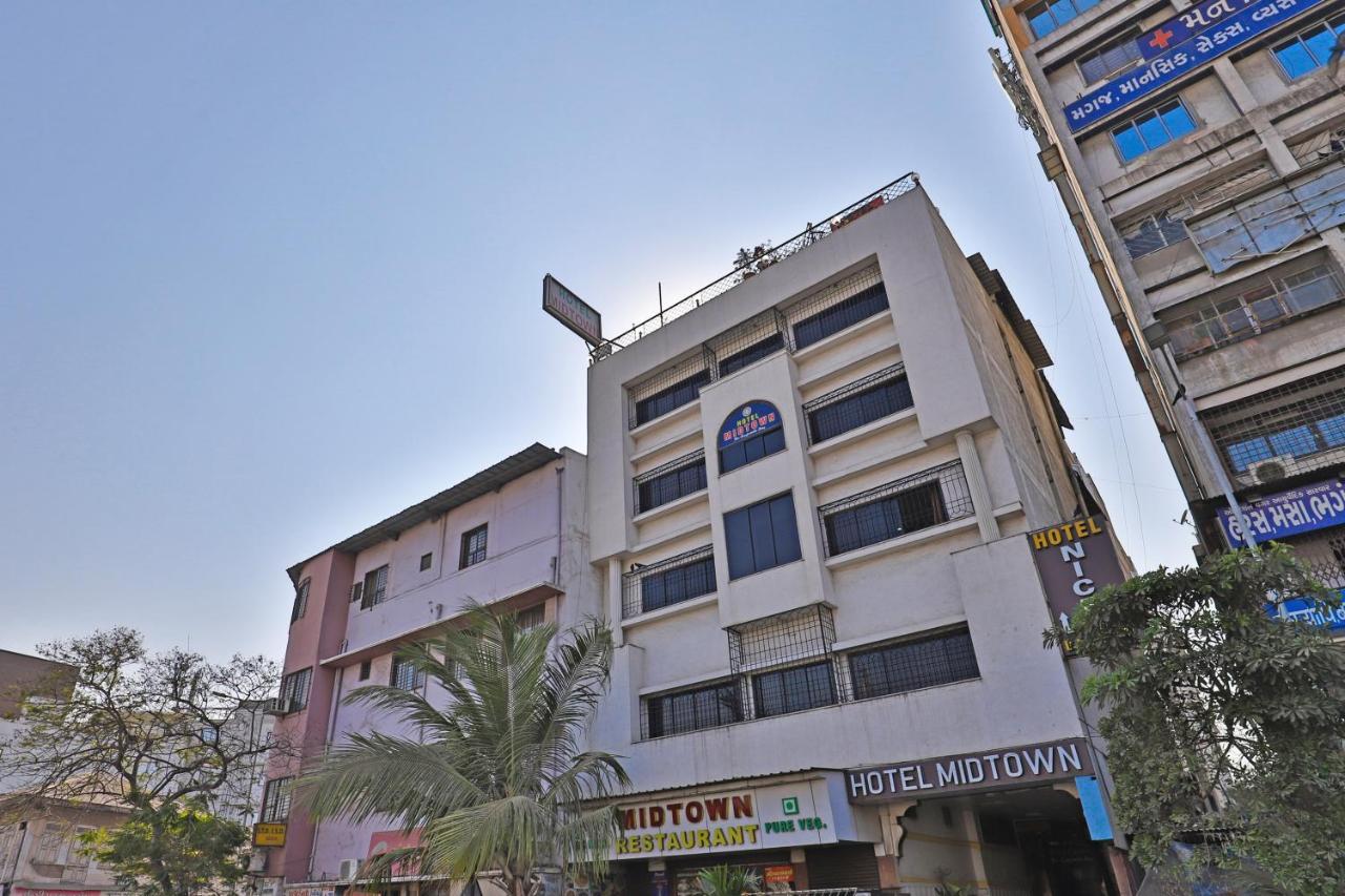 Hotel Midtown Surat Dış mekan fotoğraf
